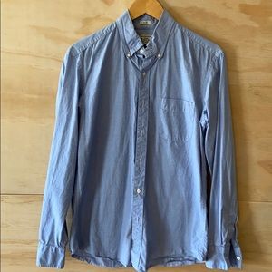 long sleeve J.crew button in blue oxford color